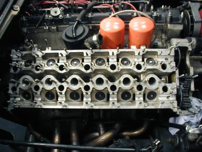 Ferrari 365 GT4 V12 engine