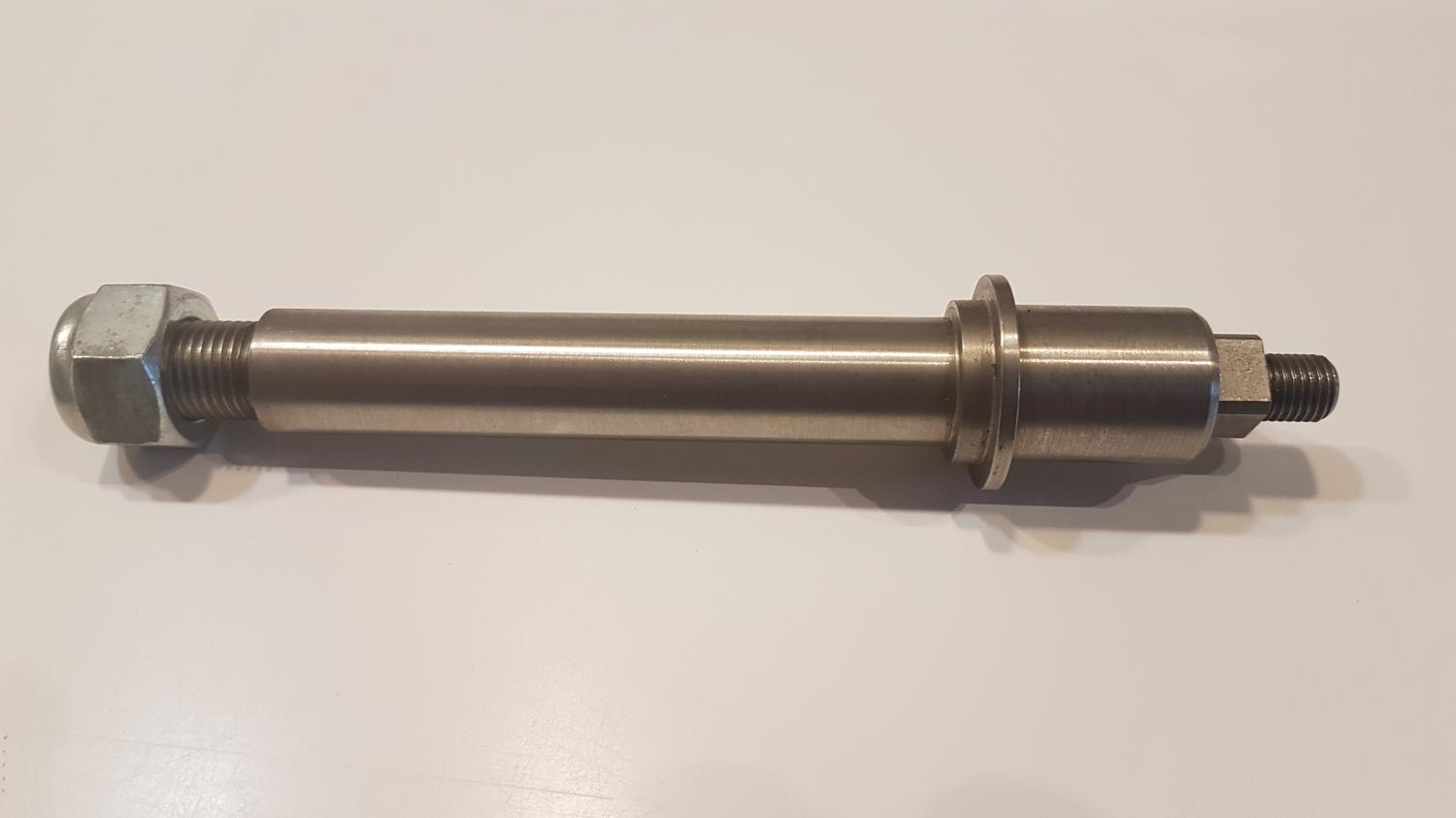 Ferrari 246/308 Stainless steel water pump shaft.