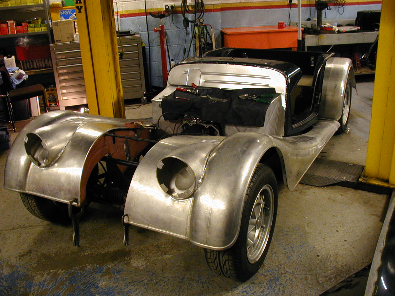 Morgan +8 2